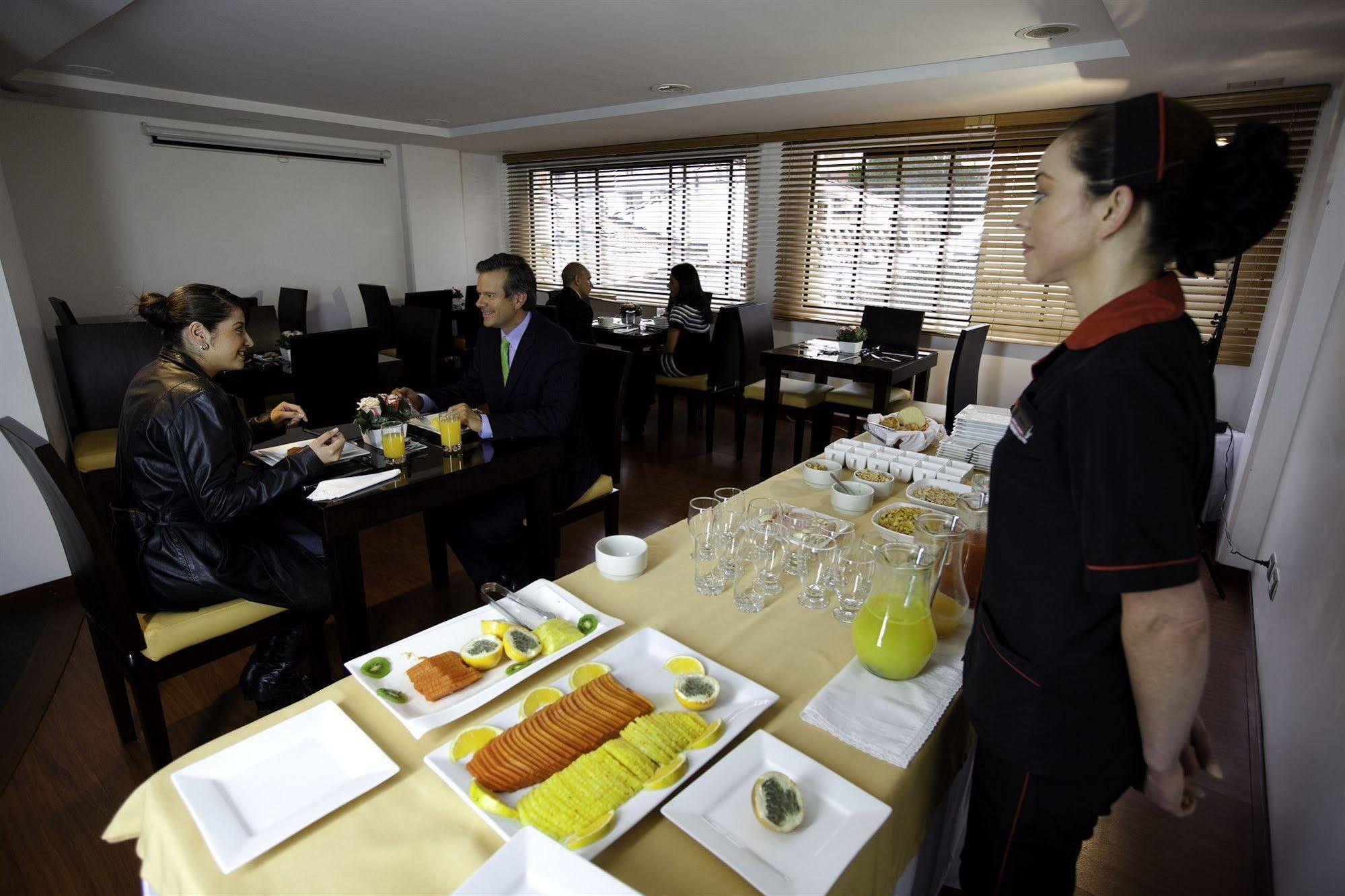 Travelers Obelisco Apartamentos Bogotá Eksteriør bilde